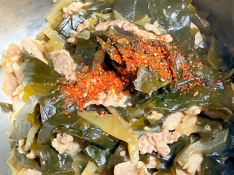 ごはんが進む!わかめの中華炒め